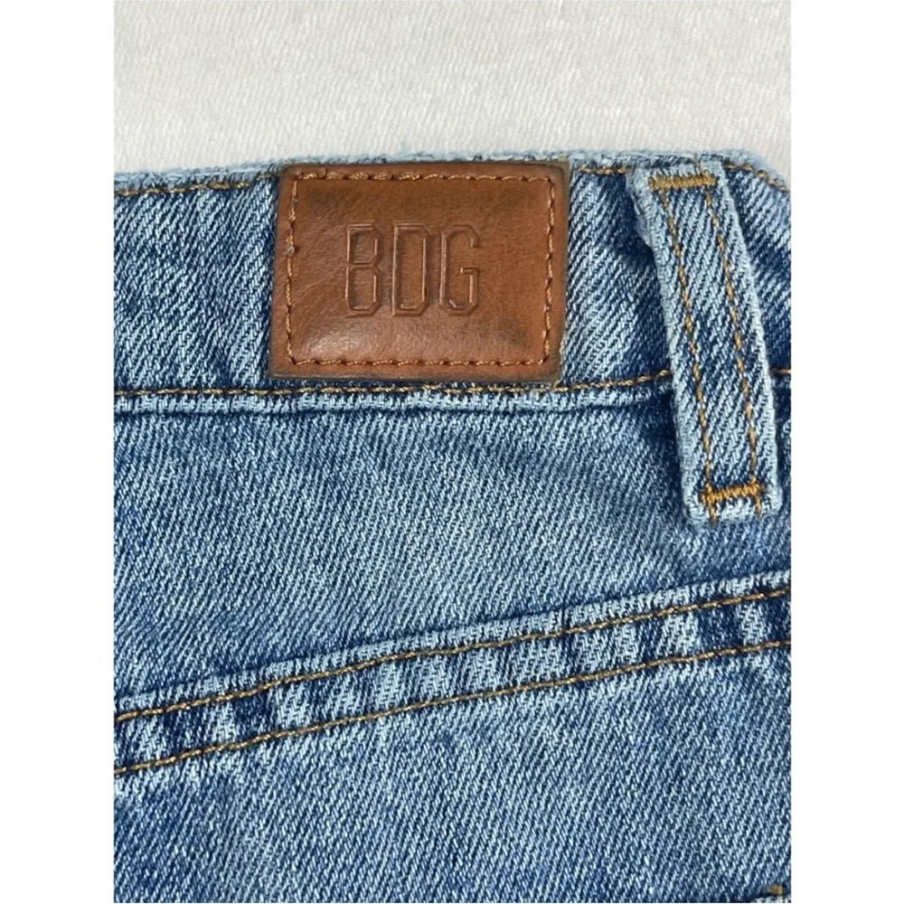 BDG Jeans Womens 26 Blue Mom High Rise Slim Tapered Leg Urban Outfitters - Picture 8 of 10